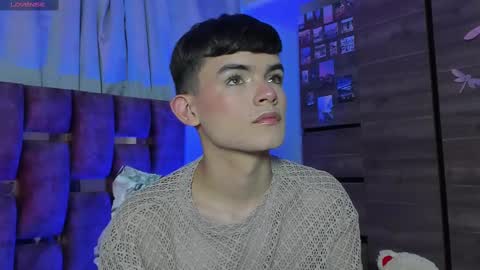Snapshot of angelocute_ chatting on February 13, 2025, 5:48 am Angelo I work from home this is my room  online show from February 13, 2025, 5:48 am