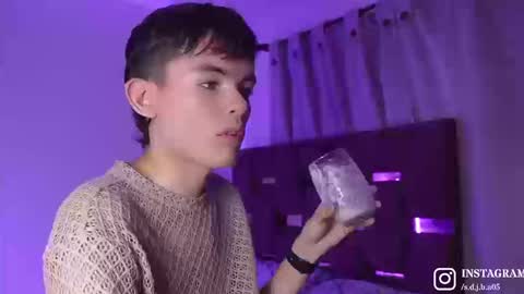 Snapshot of angelocute_ chatting on September 11, 2025, 4:12 am Angelo I work from home this is my room  online show from September 11, 2025, 4:12 am