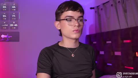 Snapshot of angelocute_ chatting on October 9, 2025, 7:28 am Angelo I work from home this is my room  online show from October 9, 2025, 7:28 am
