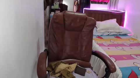 sabina online show from December 14, 2025, 3:34 am