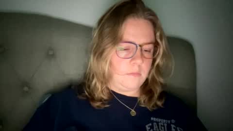 Snapshot of angeloflight273360 chatting on January 6, 2025, 10:26 pm Angel of Light online show from January 6, 2025, 10:26 pm