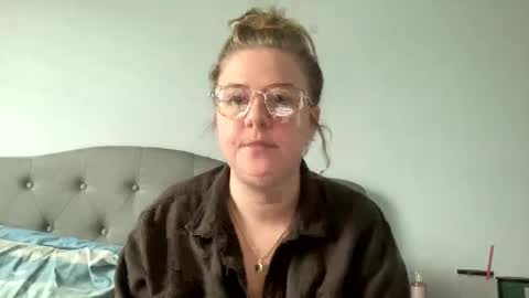 Snapshot of angeloflight273360 chatting on January 23, 2025, 4:37 pm Angel of Light online show from January 23, 2025, 4:37 pm
