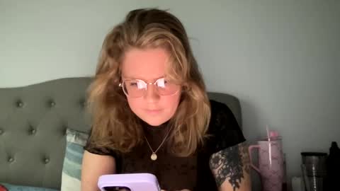 Snapshot of angeloflight273360 chatting on January 28, 2025, 5:46 pm Angel of Light online show from January 28, 2025, 5:46 pm