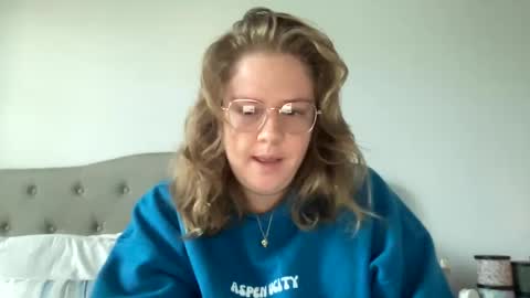 Snapshot of angeloflight273360 chatting on February 3, 2025, 2:02 pm Angel of Light online show from February 3, 2025, 2:02 pm