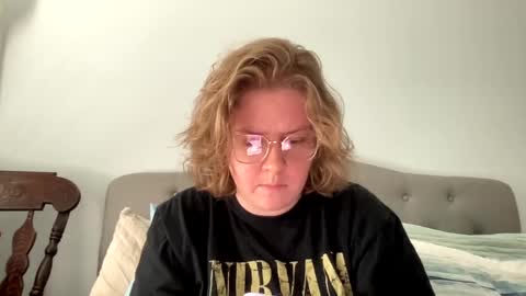 Snapshot of angeloflight273360 chatting on March 3, 2025, 9:37 pm Angel of Light online show from March 3, 2025, 9:37 pm