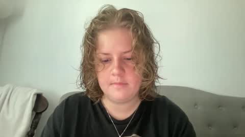 Snapshot of angeloflight273360 chatting on September 13, 2025, 2:06 pm Angel of Light online show from September 13, 2025, 2:06 pm