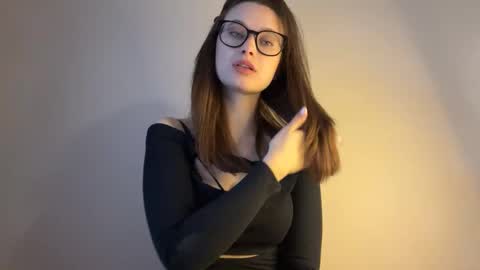 Lisa online show from October 7, 2025, 10:56 am