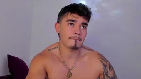 Angel Fox online show from September 19, 2025, 8:20 pm