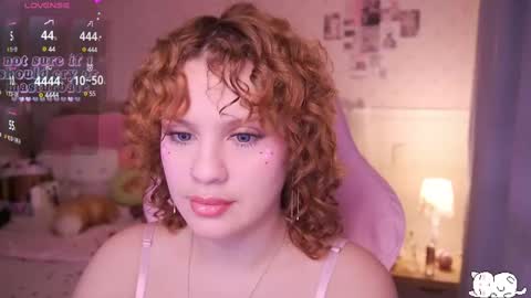 Snapshot of angelytaxx chatting on February 14, 2025, 8:21 am Angel online show from February 14, 2025, 8:21 am