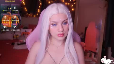 Snapshot of angelytaxx chatting on October 16, 2025, 4:46 am Angel online show from October 16, 2025, 4:46 am