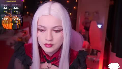 Snapshot of angelytaxx chatting on November 1, 2025, 4:36 am Angel online show from November 1, 2025, 4:36 am