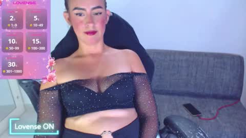 Snapshot of angie_dreamgirl chatting on October 23, 2025, 11:57 pm IG angie dreamgirl01 online show from October 23, 2025, 11:57 pm
