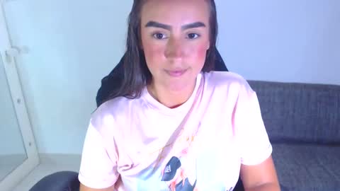 IG angie dreamgirl01 online show from November 3, 2025, 9:48 pm