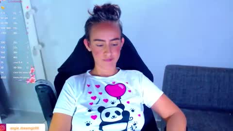 IG angie dreamgirl01 online show from February 11, 2026, 3:11 am