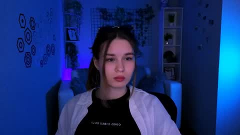 Snapshot of angie_foxy chatting on May 25, 2026, 7:31 pm Angle online show from May 25, 2026, 7:31 pm