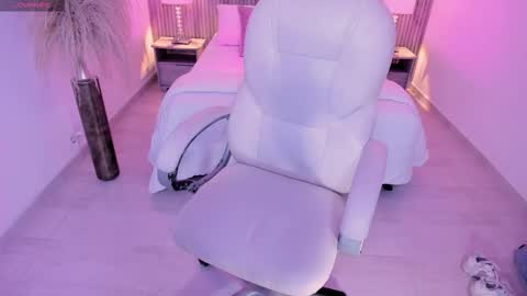 angie_smith_x online show from March 11, 2026, 3:34 am