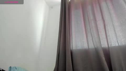 AngiePirs online show from December 15, 2025, 3:16 pm