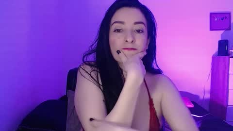 Snapshot of angiesquirt chatting on February 19, 2025, 5:38 am VALENTINA online show from February 19, 2025, 5:38 am