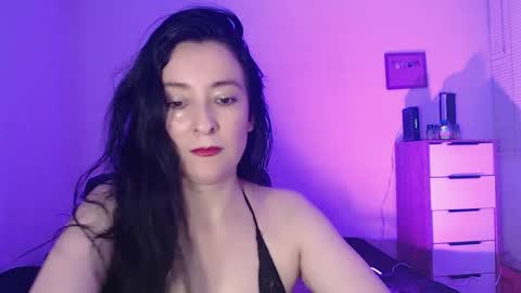 Snapshot of angiesquirt chatting on February 24, 2025, 1:02 am VALENTINA online show from February 24, 2025, 1:02 am