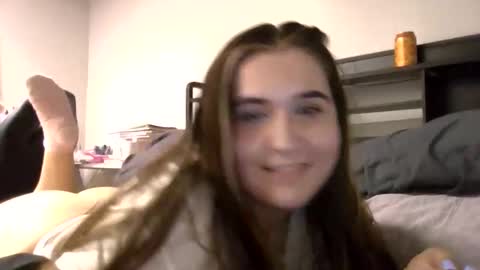 angilina007 online show from June 4, 2026, 4:29 am