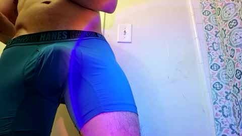 Snapshot of angrychicks83 chatting on March 3, 2026, 10:10 am angrychicks83 online show from March 3, 2026, 10:10 am