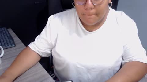 angy online show from October 5, 2025, 12:14 pm