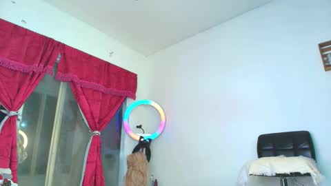 Snapshot of angye_hot chatting on October 17, 2025, 11:57 am Jovana Michell online show from October 17, 2025, 11:57 am