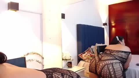 angyrios online show from November 12, 2025, 2:28 pm