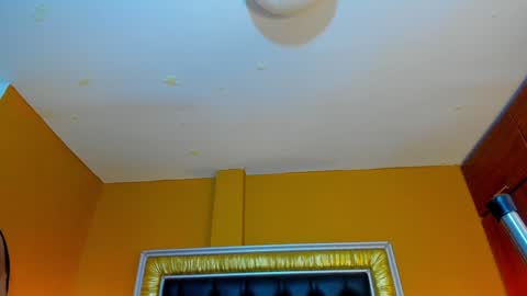 Snapshot of anievans_ chatting on February 3, 2025, 5:24 pm Ani  Time schedule 0600 - 1400 GMT -5 online show from February 3, 2025, 5:24 pm
