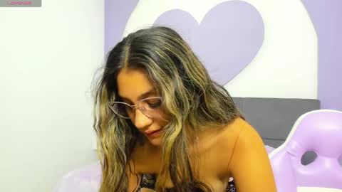 Snapshot of aniie_princess_18 chatting on March 14, 2026, 2:39 am anni online show from March 14, 2026, 2:39 am