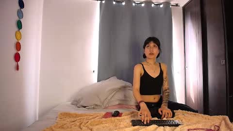 Anika And Lowen Your Thumbs Up Are Super Important For Us  online show from October 28, 2025, 7:49 pm