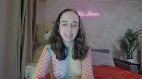 anikabloom online show from March 11, 2025, 8:20 pm