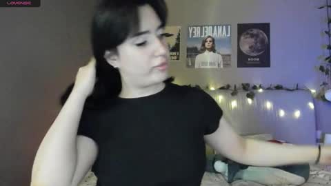 Snapshot of anisa_sweet chatting on December 10, 2024, 5:00 pm Anisa Moan from LovenseWet from Tip MenuOpen for Private online show from December 10, 2024, 5:00 pm