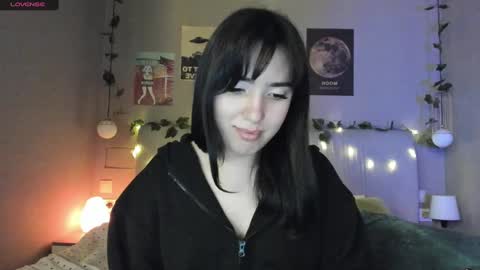 Snapshot of anisa_sweet chatting on December 13, 2024, 8:47 pm Anisa Moan from LovenseWet from Tip MenuOpen for Private online show from December 13, 2024, 8:47 pm