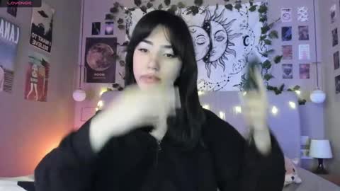 Snapshot of anisa_sweet chatting on December 26, 2024, 10:31 pm Anisa Moan from LovenseWet from Tip MenuOpen for Private online show from December 26, 2024, 10:31 pm