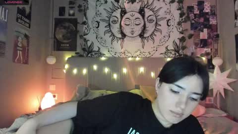 Snapshot of anisa_sweet chatting on February 6, 2025, 10:43 pm Anisa Moan from LovenseWet from Tip MenuOpen for Private online show from February 6, 2025, 10:43 pm