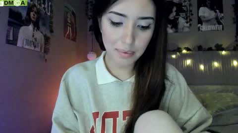 Snapshot of anisa_sweet chatting on September 13, 2025, 5:29 am Anisa Moan from LovenseWet from Tip MenuOpen for Private online show from September 13, 2025, 5:29 am