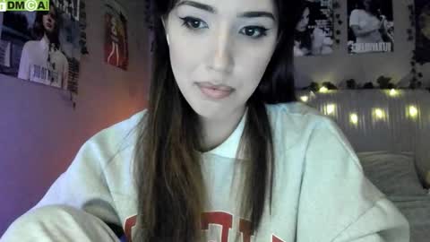 Snapshot of anisa_sweet chatting on September 15, 2025, 5:18 am Anisa Moan from LovenseWet from Tip MenuOpen for Private online show from September 15, 2025, 5:18 am