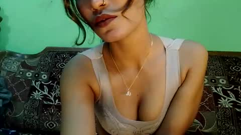 Sweet69 online show from June 3, 2026, 6:35 pm