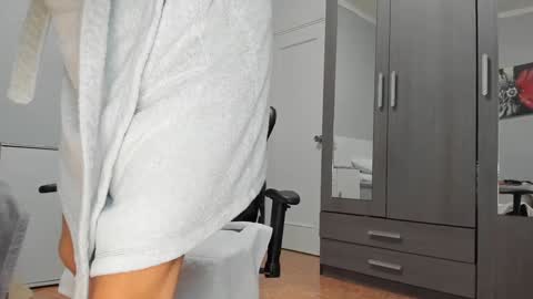 Luna online show from January 2, 2025, 10:48 am