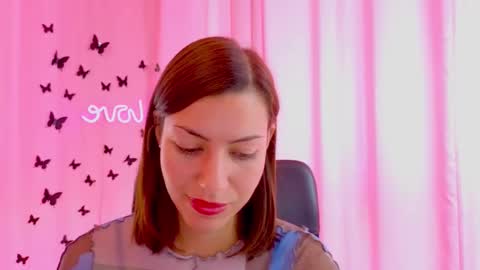 Anni online show from October 15, 2025, 9:31 am