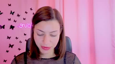 Anni online show from October 21, 2025, 2:51 pm