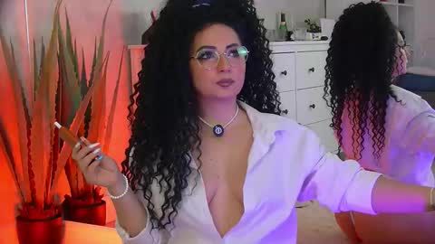 anissia teaser online show from January 19, 2026, 5:44 am