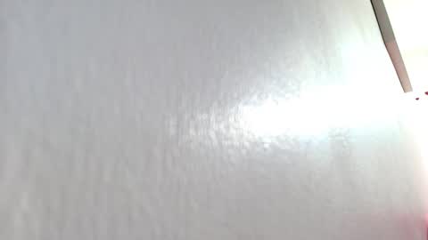 ana independent model online show from October 18, 2025, 10:05 am