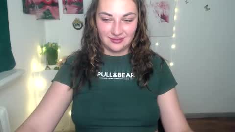 Snapshot of anitaa_a chatting on September 13, 2025, 6:02 am anitaa_a online show from September 13, 2025, 6:02 am