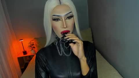 Miss Ann online show from October 5, 2025, 8:51 pm