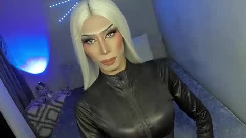 Miss Ann online show from November 30, 2025, 7:23 am