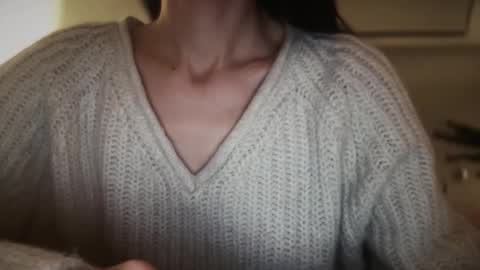 Anje online show from December 13, 2025, 9:09 pm