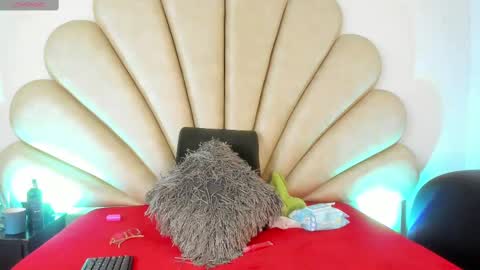 Snapshot of anna__spencer chatting on March 8, 2025, 12:52 pm Anna online show from March 8, 2025, 12:52 pm