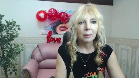 Snapshot of anna_ditrih chatting on February 12, 2025, 1:16 pm Anna Ditrih online show from February 12, 2025, 1:16 pm